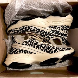 Steve Madden maxima leopard tennis shoes